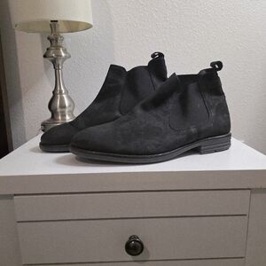 Men's Black Chelsea Boots